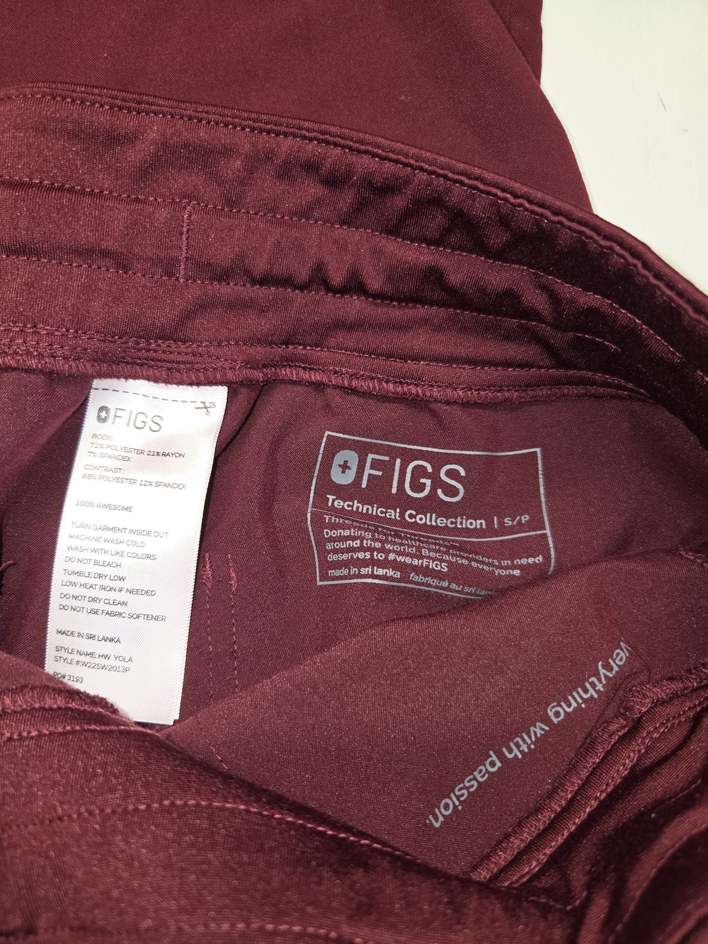 FIGS Burgundy Scrub Set - Size Small Petite bottoms Top is small - Picture 4 of 4